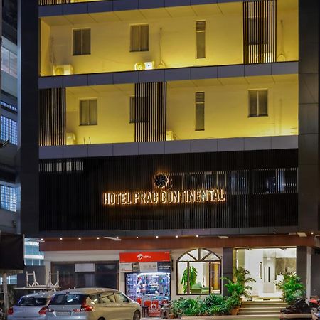Hotel Prag Continental Guwahati Exterior foto